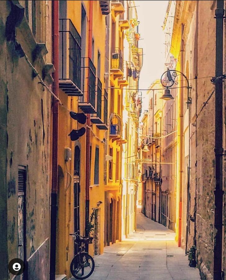 Cuore Del Centro Storico Cagliari Esterno foto