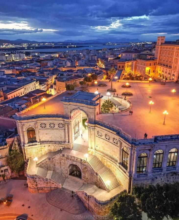 Cuore Del Centro Storico Cagliari Esterno foto